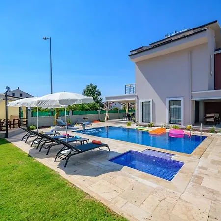 Charming With Private Pool And Location In Fethiye